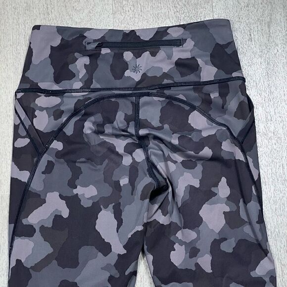 Athleta Lightning Stash Pocket Camo 7/8 Tight Legging Black Camo Women’s Size XS - Picture 16 of 16